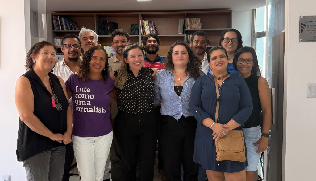 Parte da diretoria do Sinjorba esteve na sede da entidade no primeiro dia da nova gestão